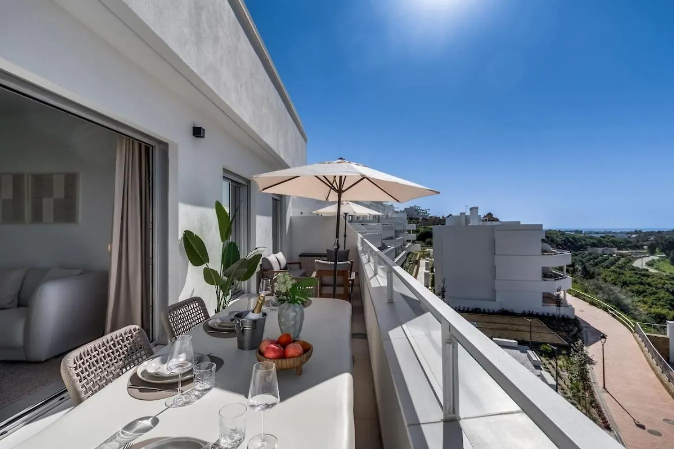 Brand New Penthouse In Estepona 0*,